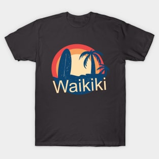 Waikiki Honolulu Hawaii Surfing Paradise Sunrise Tropical Design T-Shirt